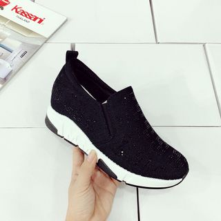 Giày mọi độn đá