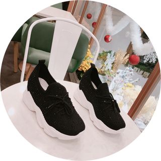 Giày bata độn đá x