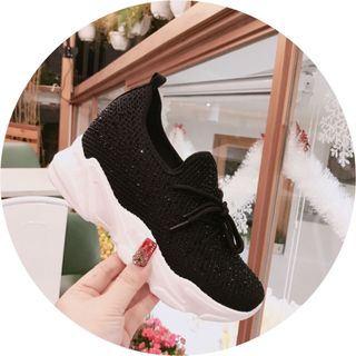 Giày bata độn đá x