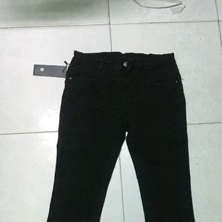 Quần jean đen ống loe bigsize