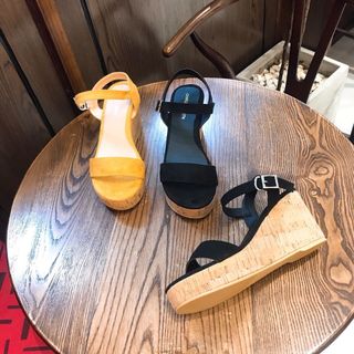 Giày de xuồng sandal
