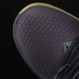 Giày thể thao Black BBOMN1PF