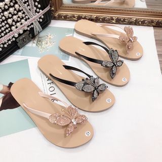 Đỏ kẹp bướm