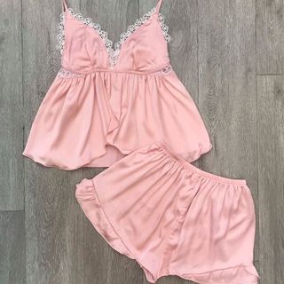 Đồ bộ ngủ đùi hai dây sexy lụa cao cấp