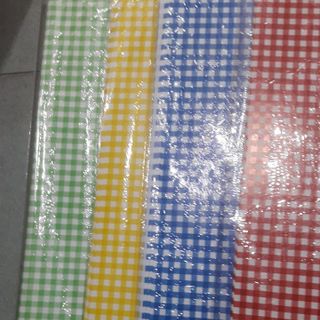 Giấy lụa gói quà in sọc caro 50 tờ kích thước 50x70cm