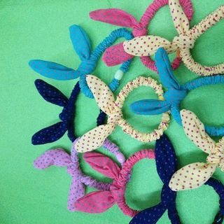 cột tóc nơ đủ màu lun