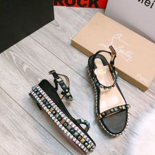 Xuồng sandal đính hạt màu đế cao