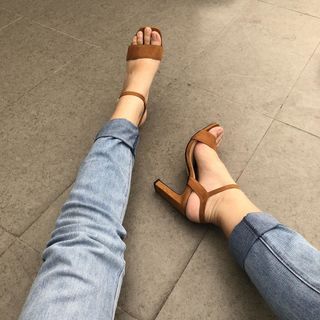 Giày nữ mũi nhọn quai mảnh cao 7p