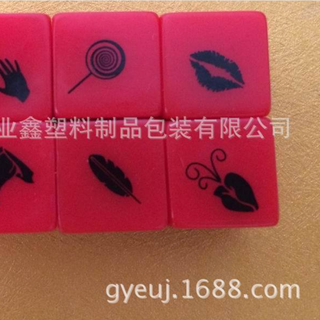 xúc xắc uống rượu
