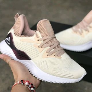 a di das utrabos Nam nữ