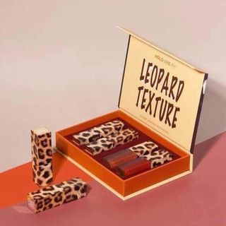 Son môi Holdlive Leopard Dao Beo