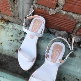 sandal dây