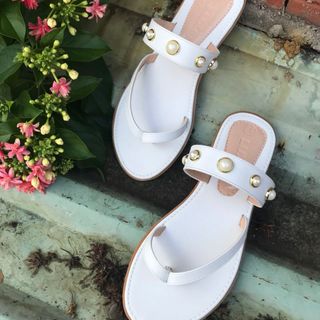 Dép nữ viền ngọc trai