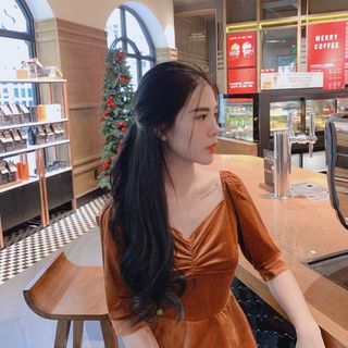 Đầm xoè nhung nhíu ngực màu nâu vintage