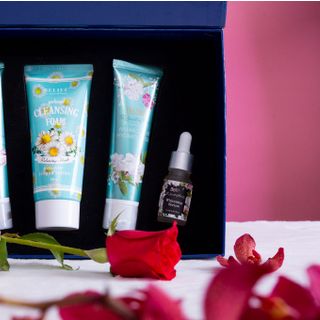 Mỹ phẩm Hàn Quốc cao cấp TravelceraBeauty 001