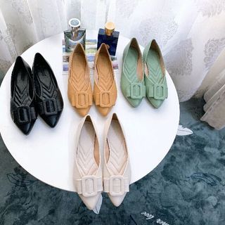 Giày búp bê xinh
đính khóa siêu dễ thương