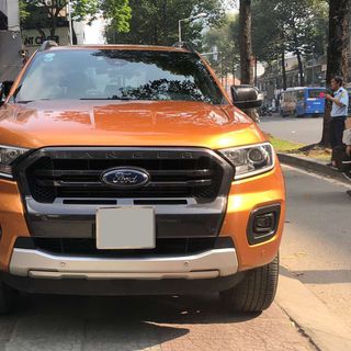 Bán Ranger Wildtrak 20L Bi-turbo 2018 màu cam xe đẹp như mới