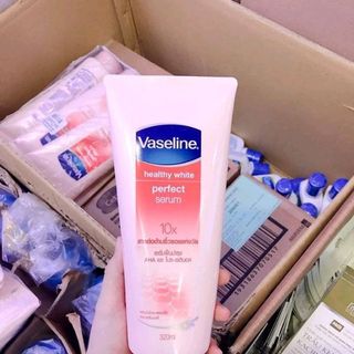 Sữa dưỡng ẩm chống nắng Vaseline