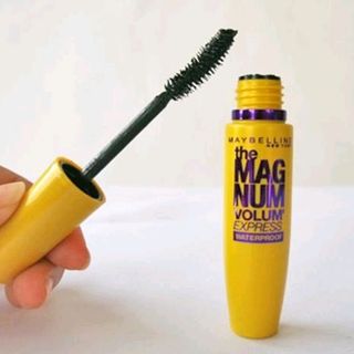 mascara dầy mi x10 lần