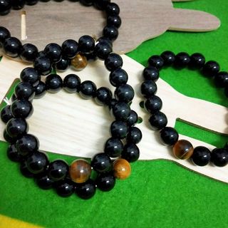 chuỗi đeo tay phong thủy 10 li