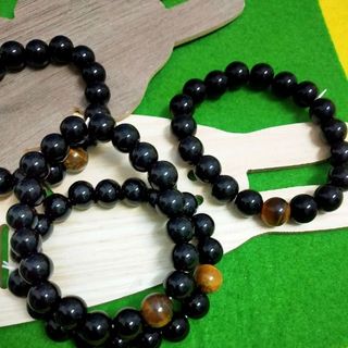 chuỗi đeo tay phong thủy 10 li