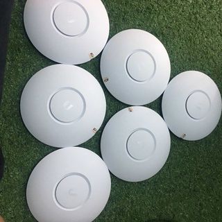 Thiết bị phát sóng Wifi Ubiquiti UAP AC LR
