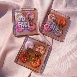 Phấn Má hồng bắt sáng MIX to FACE 4 ô