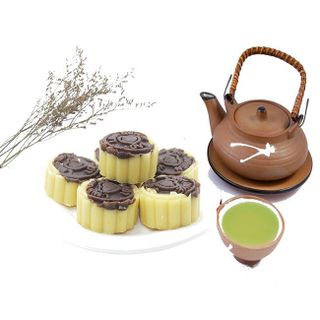Hộp Bánh Đậu Pha Linh Quyên - Hộp 6 Cái