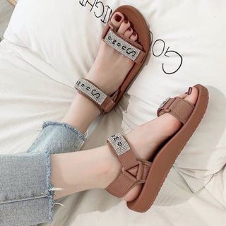 Giày sanda quai hai