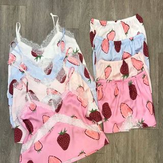 Đồ bộ mặc nhà pijama hai dây quần đùi Trái dâu nữ lụa phối ren in nhiệt siêu mịn