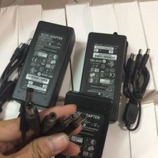 Nguồn 12v-5a kiểu adapter có 5 đầu ra