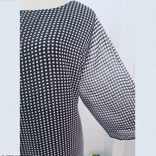 Đầm Oversize In Hình 3D Chấm Bi Độc Đáo Silk Lụa