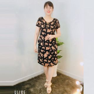 Đầm Suông Họa Tiết Hoa Vàng Cổ Tròn Dây Kéo