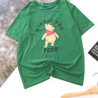 Áo thun nữ cổ tròn in hình gấu Pooh