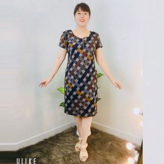 Đầm Suông Họa Tiết Caro Vàng Cổ Tròn Dây Kéo