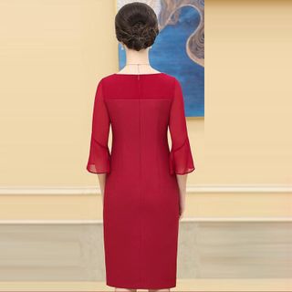 Đầm Đỏ Dự Tiệc Vòng Cổ Ngọc Trai Sang Trọng