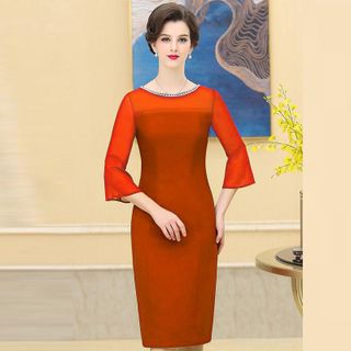Đầm Cam Đất Dự Tiệc Vòng Cổ Ngọc Trai Sang Trọng