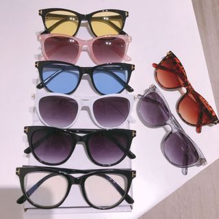 Kính model mới