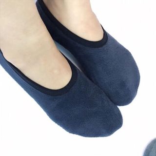 Tất hài chống trơn đi trong nhà