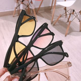 Kính mát model mới xịn