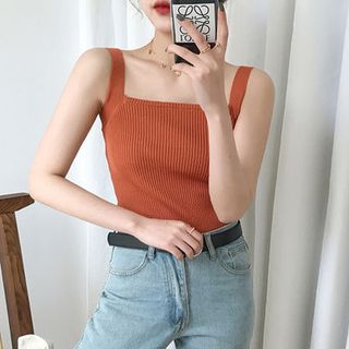 Áo len nữ dây mảnh cổ vuông