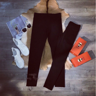 QUẦN LEGGING FENDI HỘP ĐỎ
