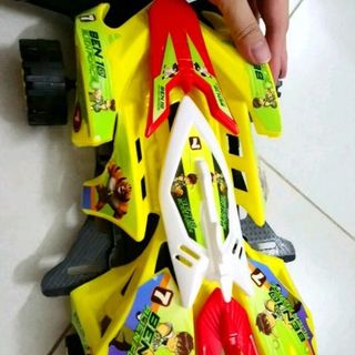 Xe nhựa đồ chơi lớn