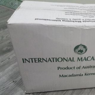 Hạt Mắc-ca Úc Thùng 10KG