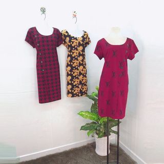 Đầm Suông Nút Kiểu Họa Tiết Hoa