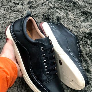 GIÀY THỂ THAO NAM LOẠI ĐẲNG CẤP