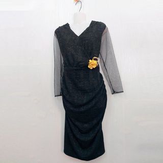 Đầm Kim Tuyến Cổ Đắp Ôm Body