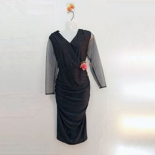 Đầm Kim Tuyến Cổ Đắp Ôm Body
