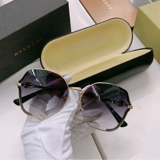 Kính mát hot mới xịn