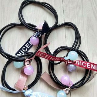 sỉ cột tóc đẹp tua rua